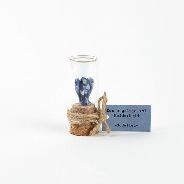 Engeltje vol helderheid- Sodaliet