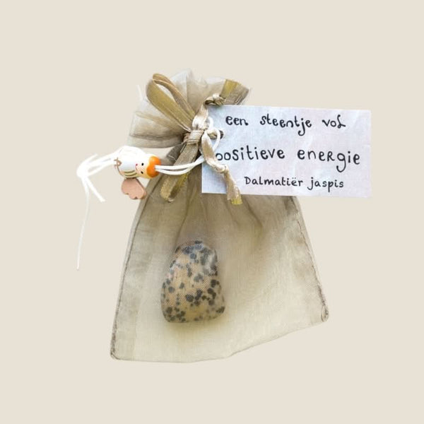 Pierre pleine d'énergie positive