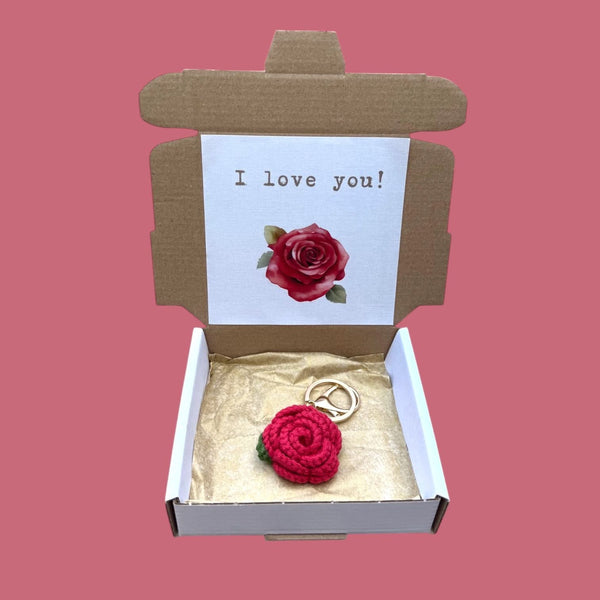 Doosje i love you roos gehaakt