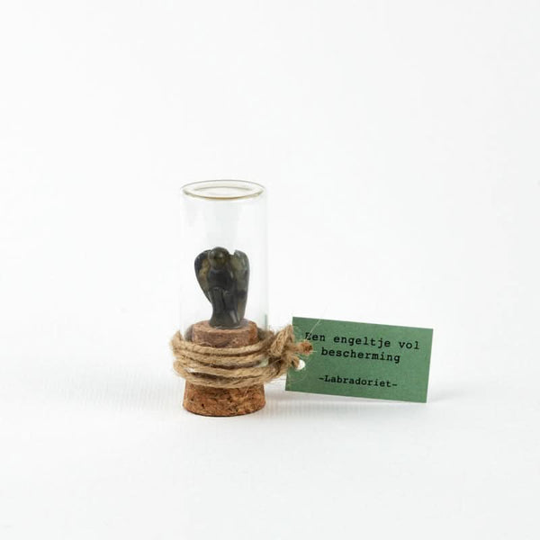 Een engeltje vol bescherming- Labradoriet