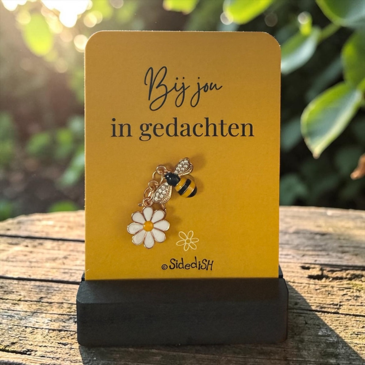 Kaartje op houdertje bij jou in gedachte