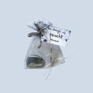 Knuffelsteen kracht hematiet 