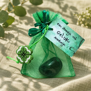 Aventurijn knuffelsteen in cadeauzakje – Geluk