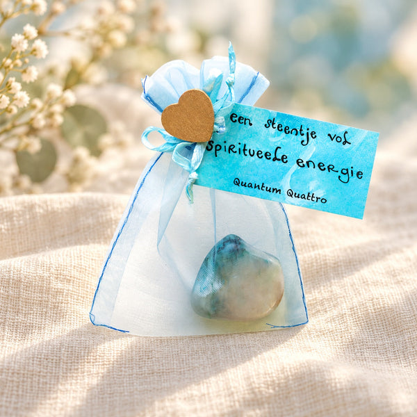 Knuffelsteen spirituele energie- Quantum Quattro – in cadeauzakje