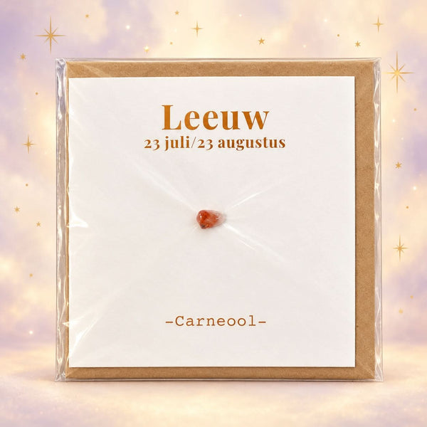 Sterrenbeeldkaart Leeuw met carneool en envelop op magische achtergrond