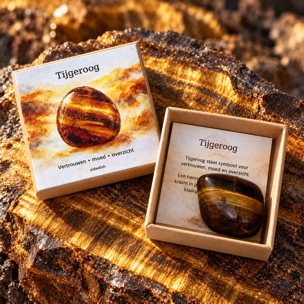 Tijgeroog cadeaudoosje op ruwe tijgeroog